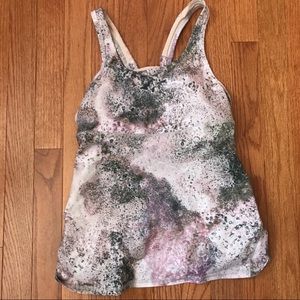 Lululemon tank top size 6 multicolored